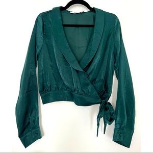 Cropped Long Sleeve Blouse